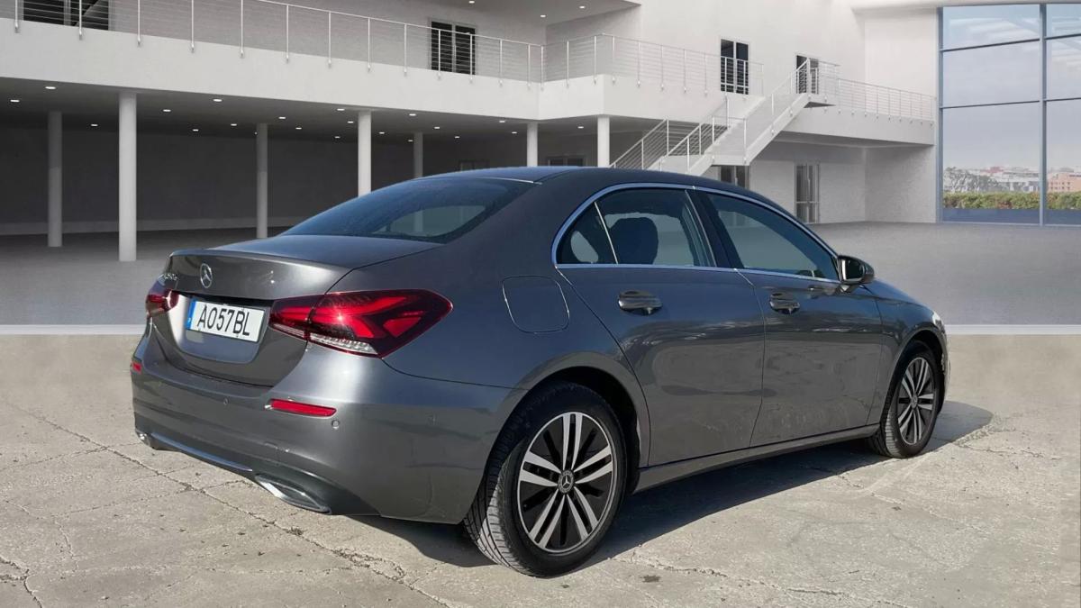 mercedes-benz-classe-a-2022-hibrido-1332cc