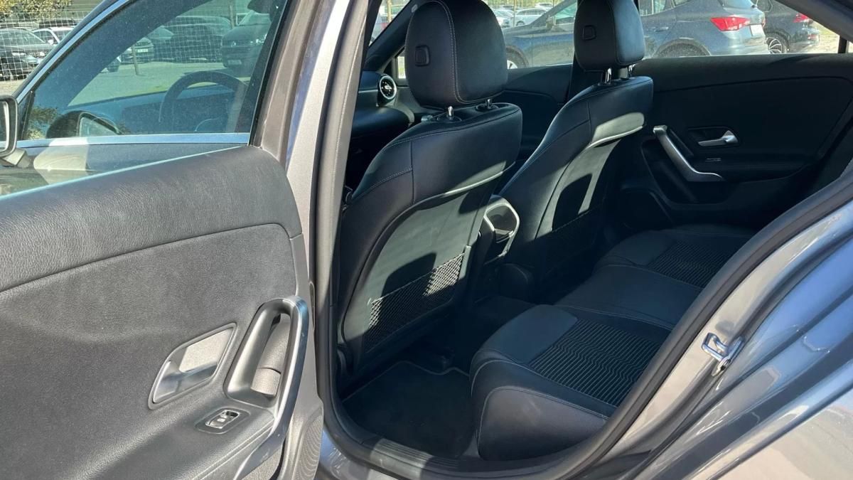 mercedes-benz-classe-a-2022-hibrido-1332cc