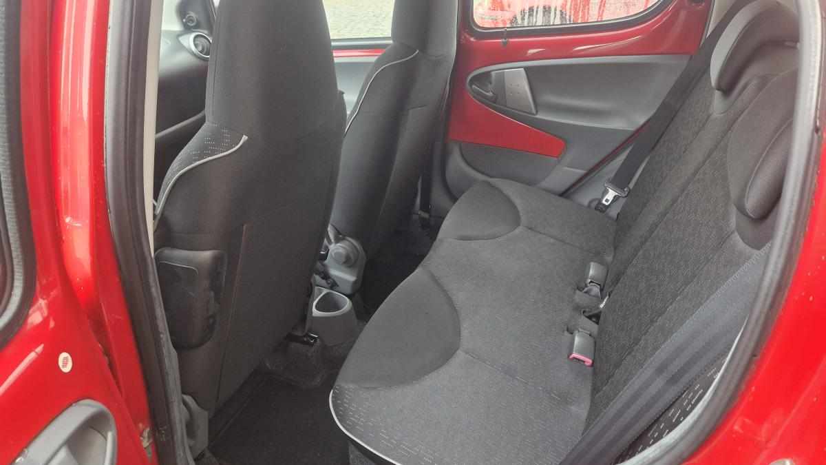 peugeot-107-1-0-2011-gasolina-998cc