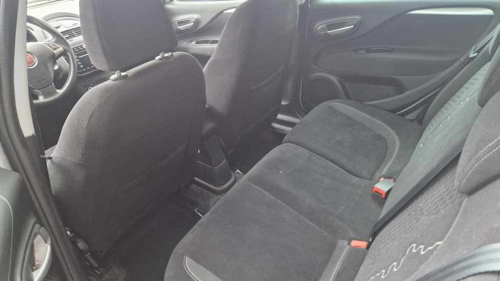 fiat-punto-1-3-jtd-2015-diesel-1248cc