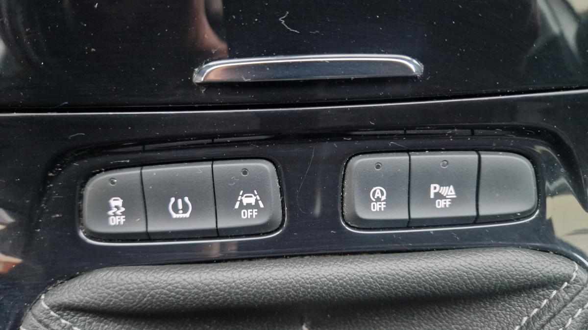 opel-grandland-x-1-6-2018-diesel-1560cc