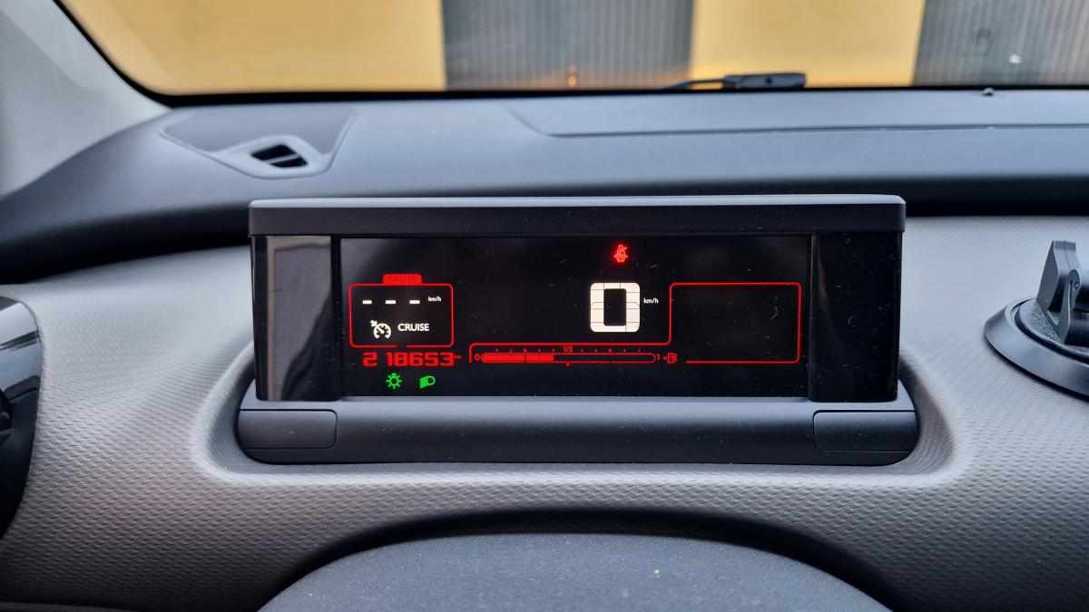 citroen-c4-cactus-1-6-hdi-2014-diesel-1560cc