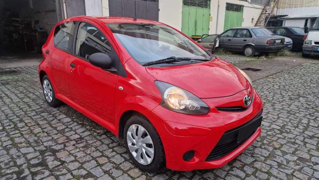 toyota-aygo-1-0-vvt-i-2013-gasolina-998cc