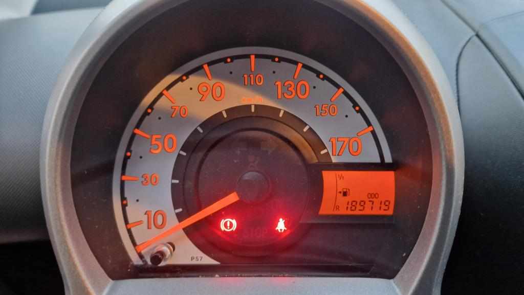 toyota-aygo-1-0-vvt-i-2013-gasolina-998cc