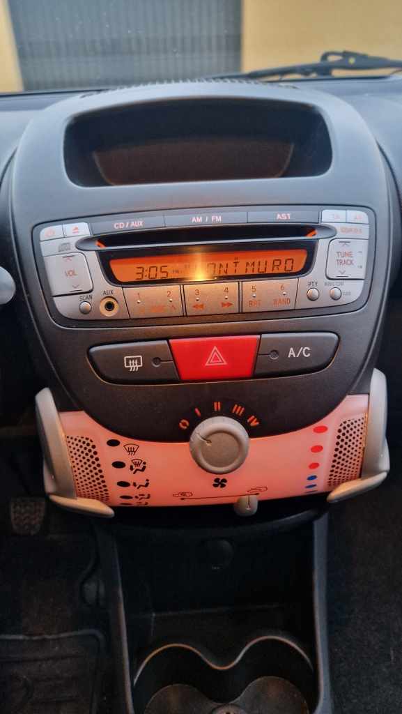 toyota-aygo-1-0-vvt-i-2013-gasolina-998cc