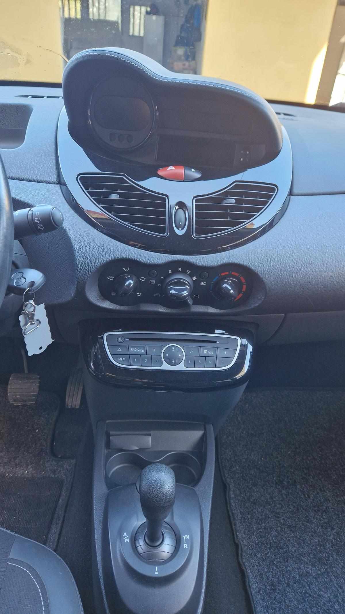 renault-twingo-1-2-2011-gasolina-1149cc