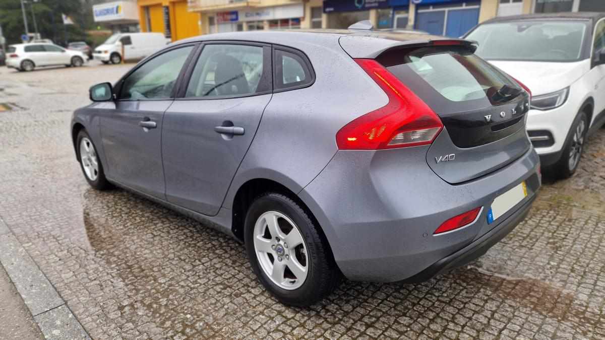 volvo-v40-1-6-d2-2015-diesel-1560cc