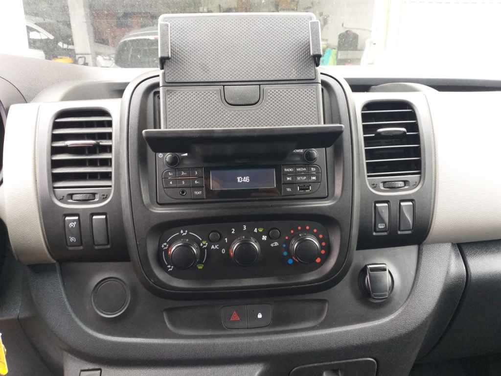 renault-trafic-1-6-dci-2019-diesel-1598cc