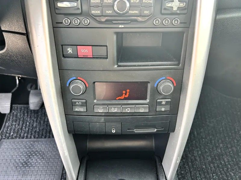 peugeot-207-sw-2012-diesel-1560cc