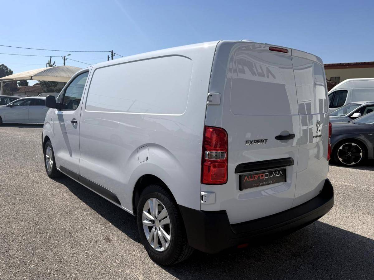 peugeot-expert-2022-diesel-1997cc