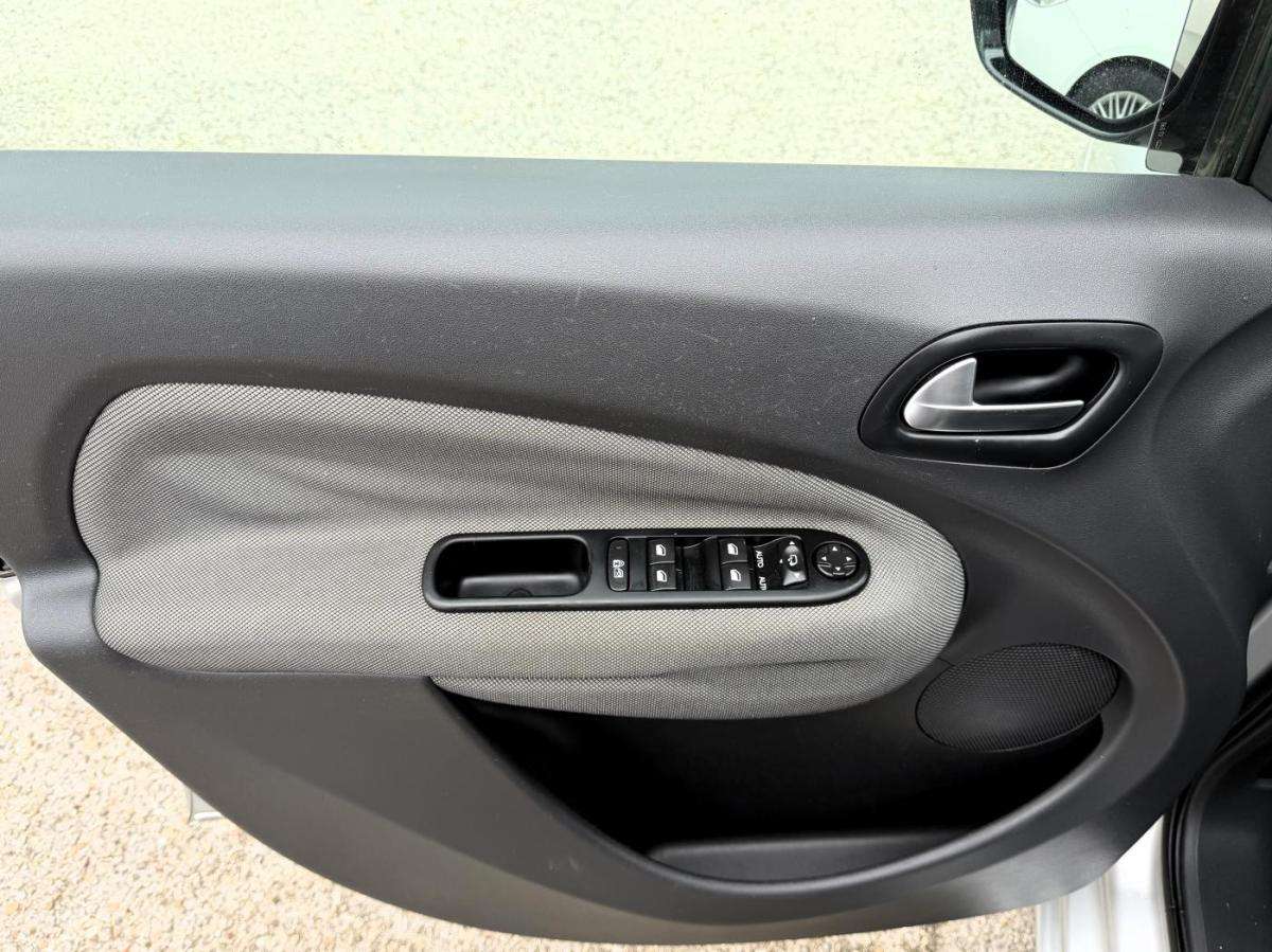 citroen-c3-picasso-2014-diesel-1560cc