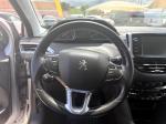 peugeot-208-2015-gasolina-1199cc