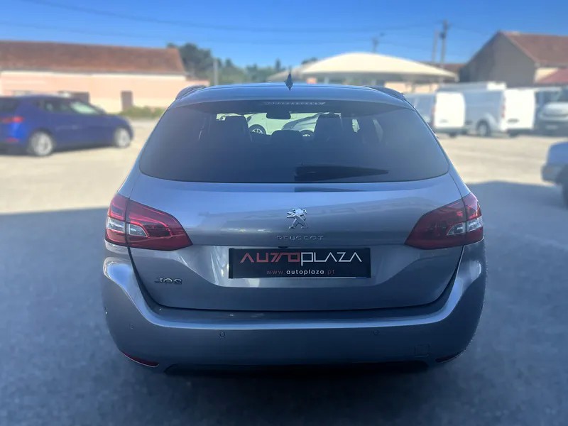 peugeot-308-2015-gasolina-1199cc