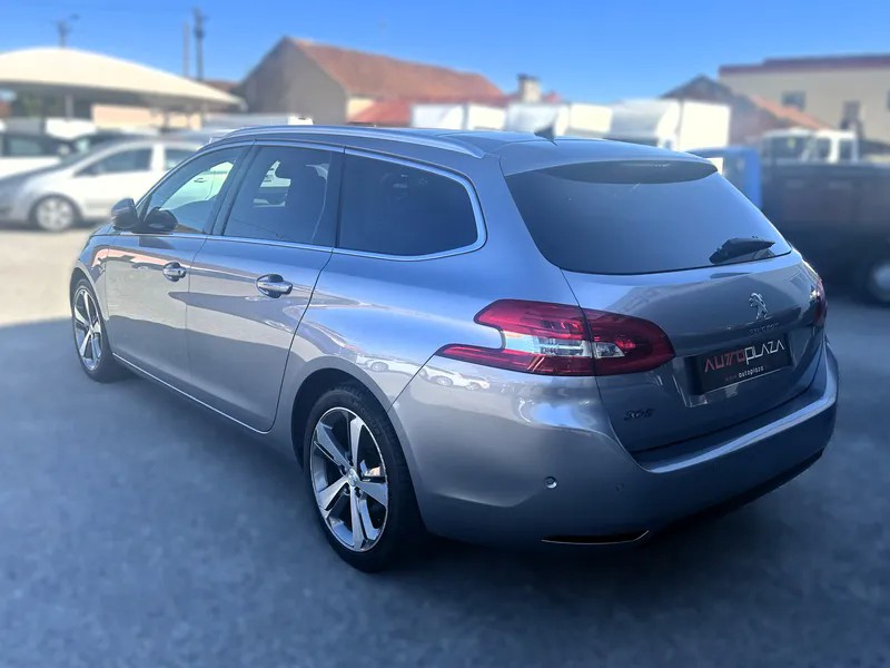 peugeot-308-2015-gasolina-1199cc