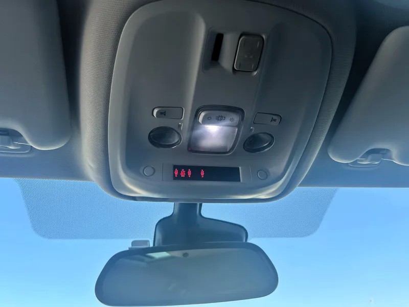 peugeot-308-2015-gasolina-1199cc