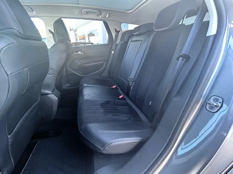 peugeot-308-2015-gasolina-1199cc