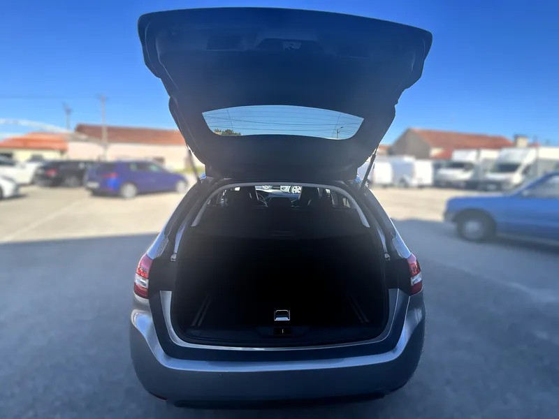 peugeot-308-2015-gasolina-1199cc