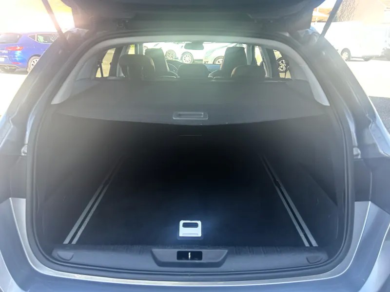 peugeot-308-2015-gasolina-1199cc