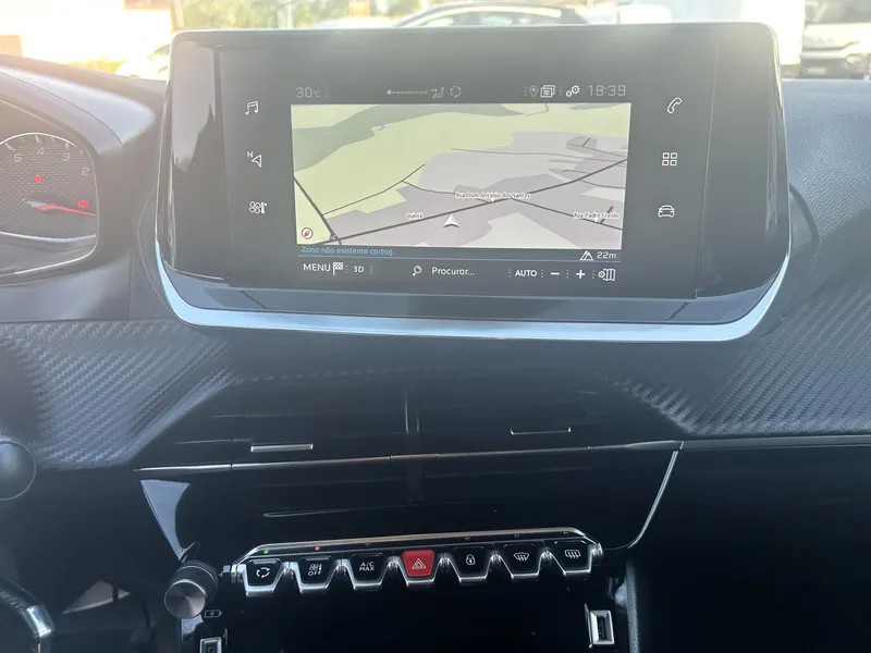 peugeot-208-2022-gasolina-1199cc