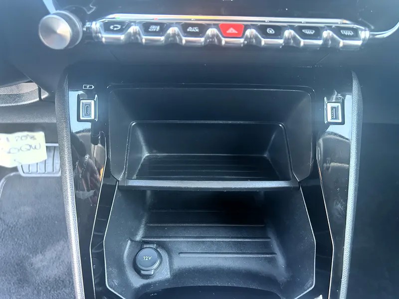 peugeot-208-2022-gasolina-1199cc