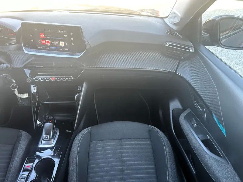 peugeot-208-2022-gasolina-1199cc