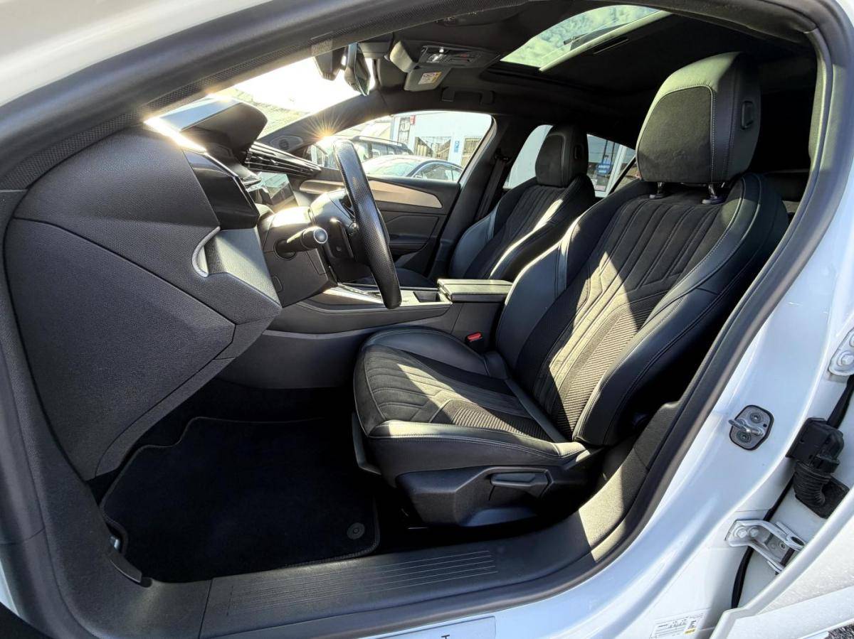 peugeot-308-2022-hibrido-a-gasolina-1598cc