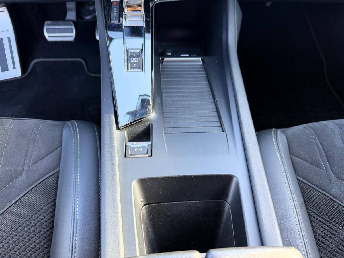 peugeot-308-2022-hibrido-a-gasolina-1598cc