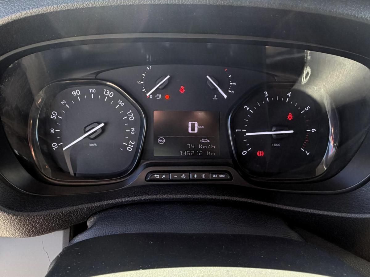 peugeot-expert-2022-diesel-1997cc
