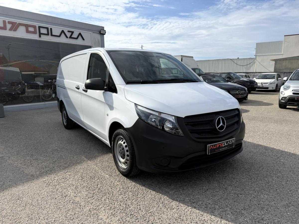 mercedes-benz-vito-2023-diesel-1950cc