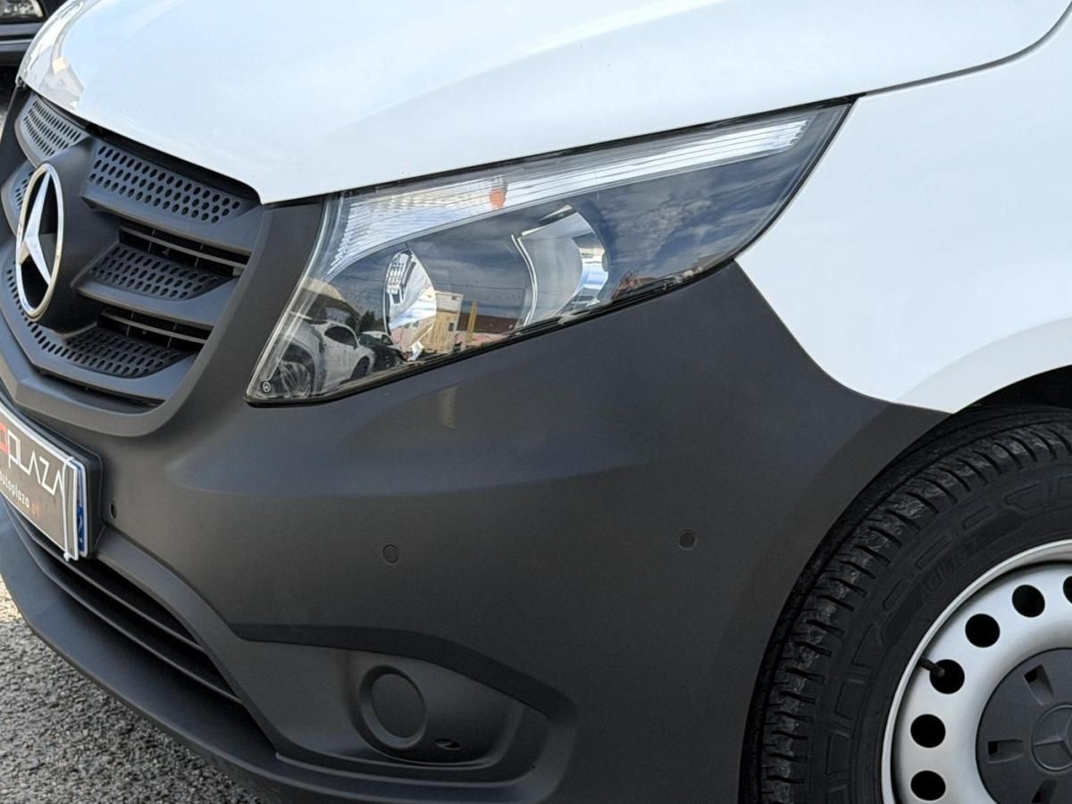 mercedes-benz-vito-2023-diesel-1950cc