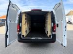mercedes-benz-vito-2023-diesel-1950cc