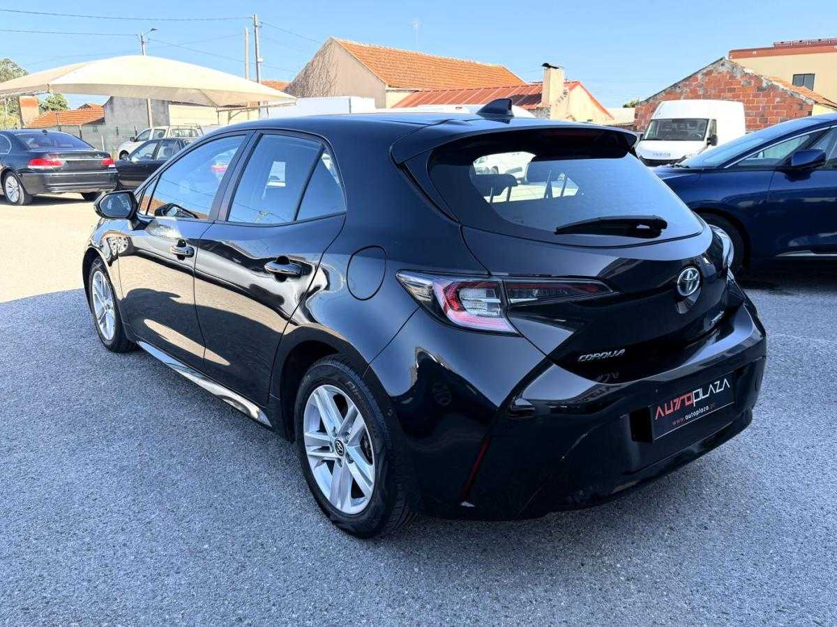 toyota-corolla-2022-hibrido-a-gasolina-1798cc