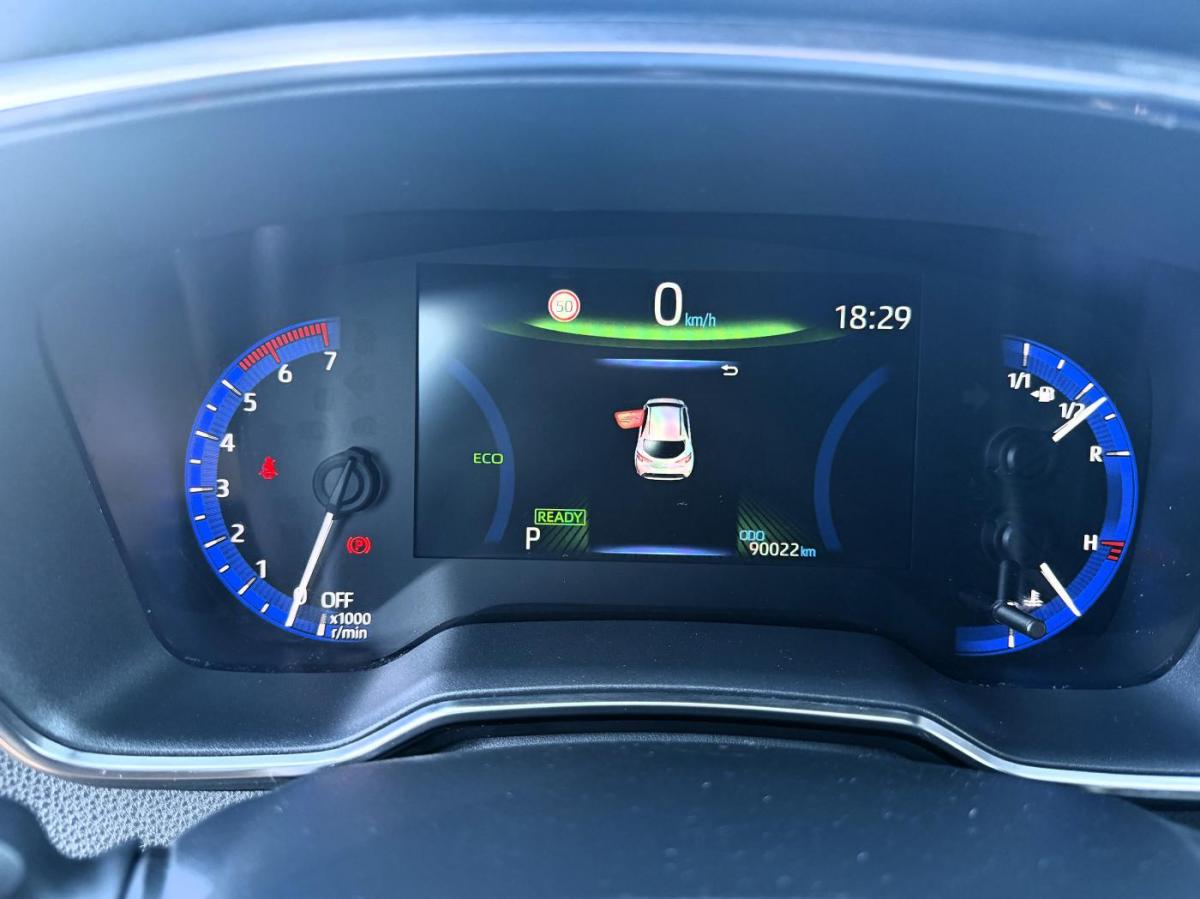 toyota-corolla-2022-hibrido-a-gasolina-1798cc