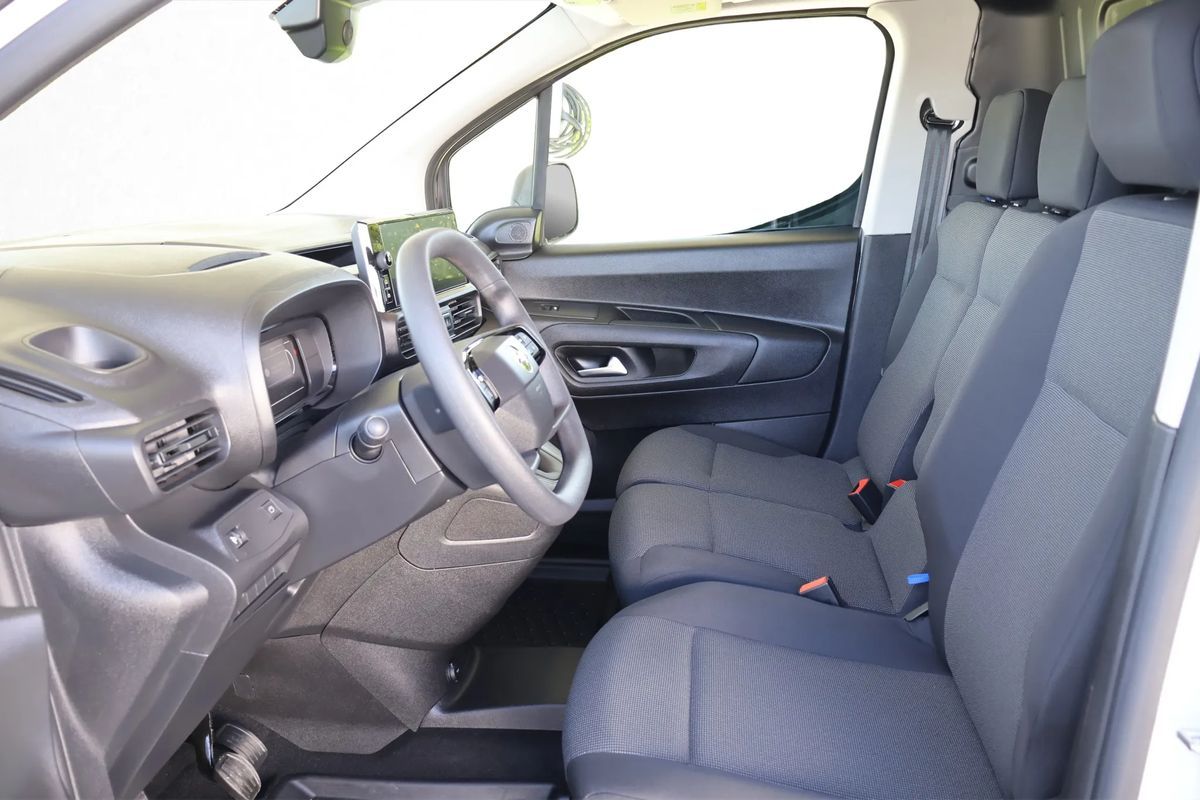 opel-combo-2025-diesel-1499cc