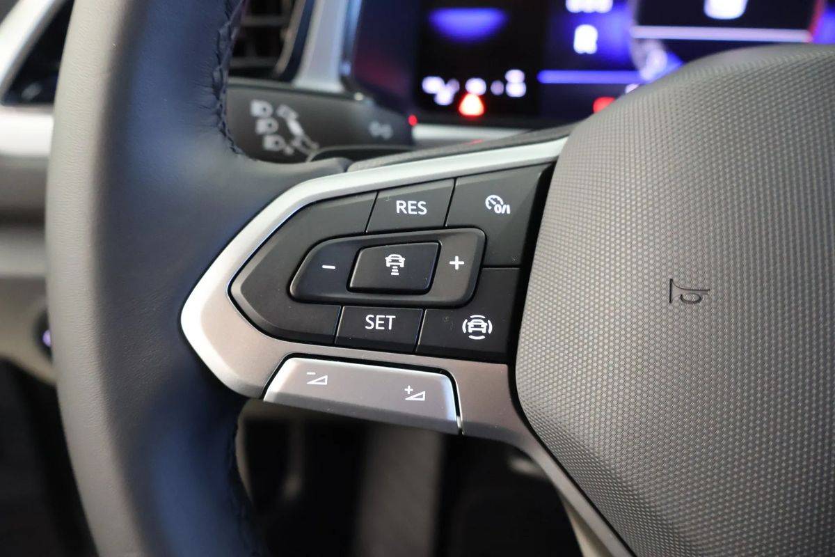 volkswagen-t-roc-2025-gasolina-999cc