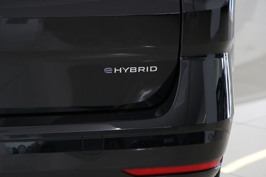 volkswagen-routan-2025-hibrido-a-gasolina-1498cc