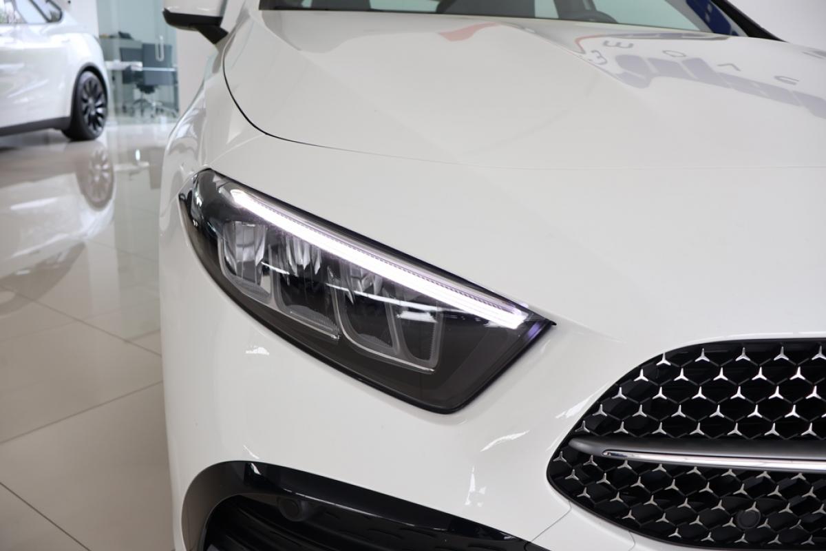 mercedes-benz-classe-a-2024-hibrido-a-gasolina-1332cc