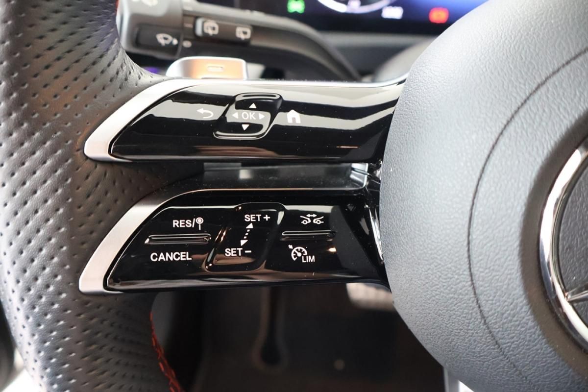 mercedes-benz-classe-a-2024-hibrido-a-gasolina-1332cc