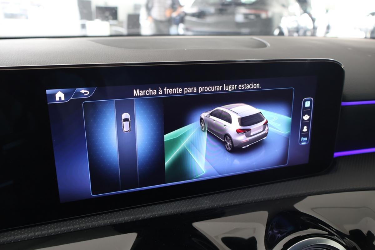 mercedes-benz-classe-a-2024-hibrido-a-gasolina-1332cc