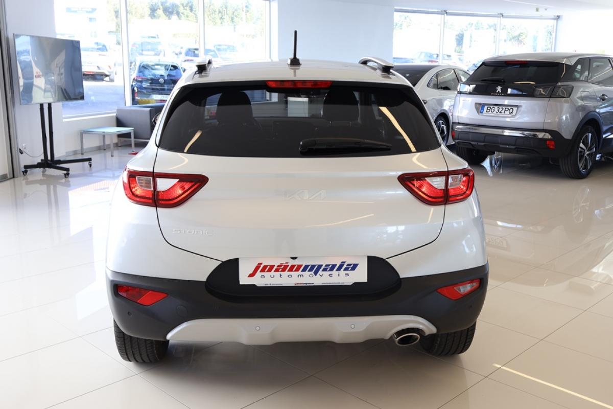 kia-stonic-2024-gasolina-1197cc