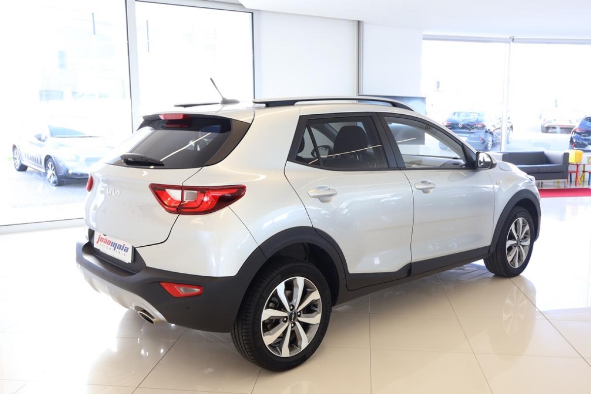 kia-stonic-2024-gasolina-1197cc