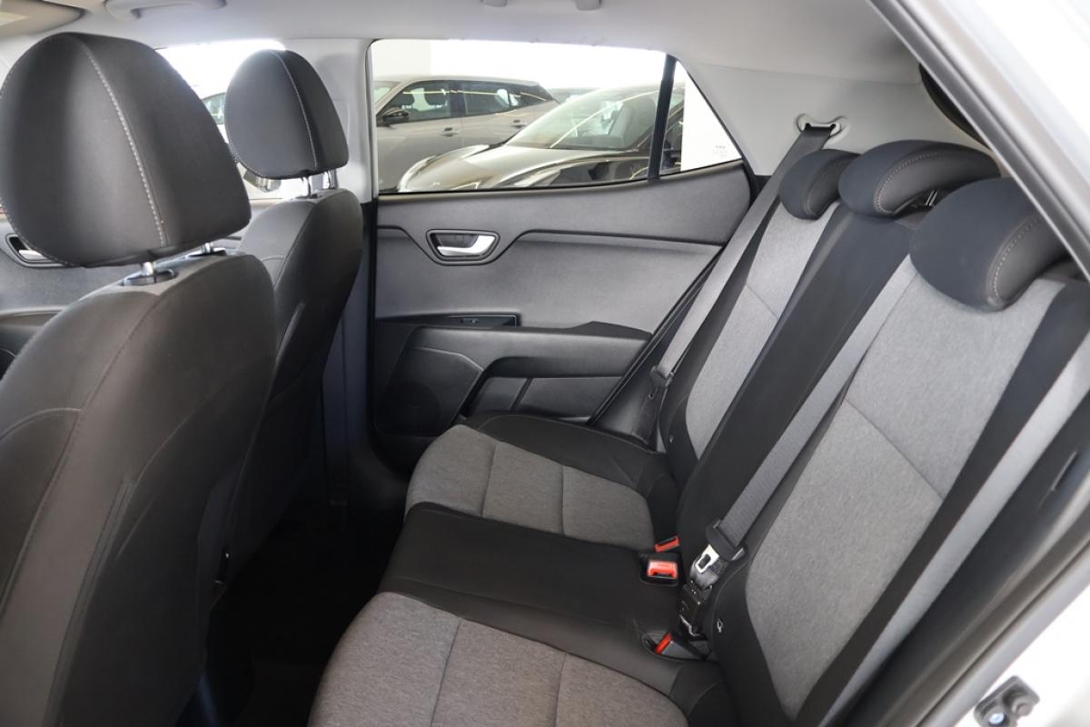 kia-stonic-2024-gasolina-1197cc
