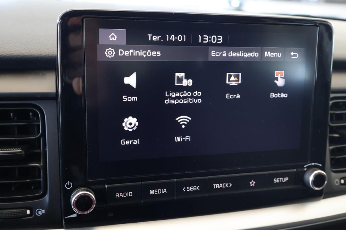 kia-stonic-2024-gasolina-1197cc