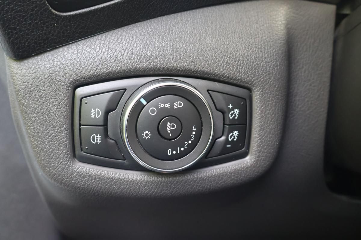 ford-transit-2018-diesel-1500cc