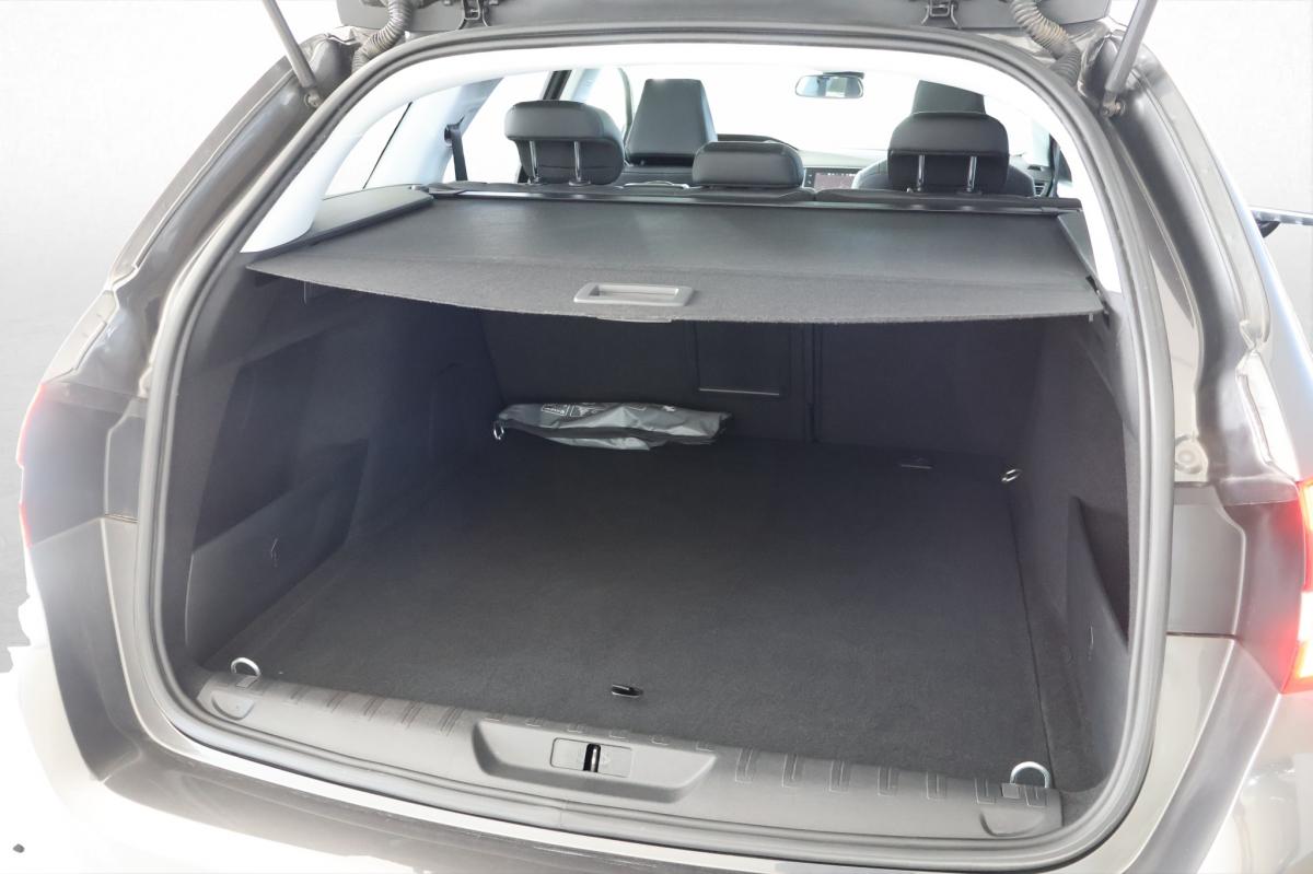 peugeot-308-sw-2019-diesel-1499cc