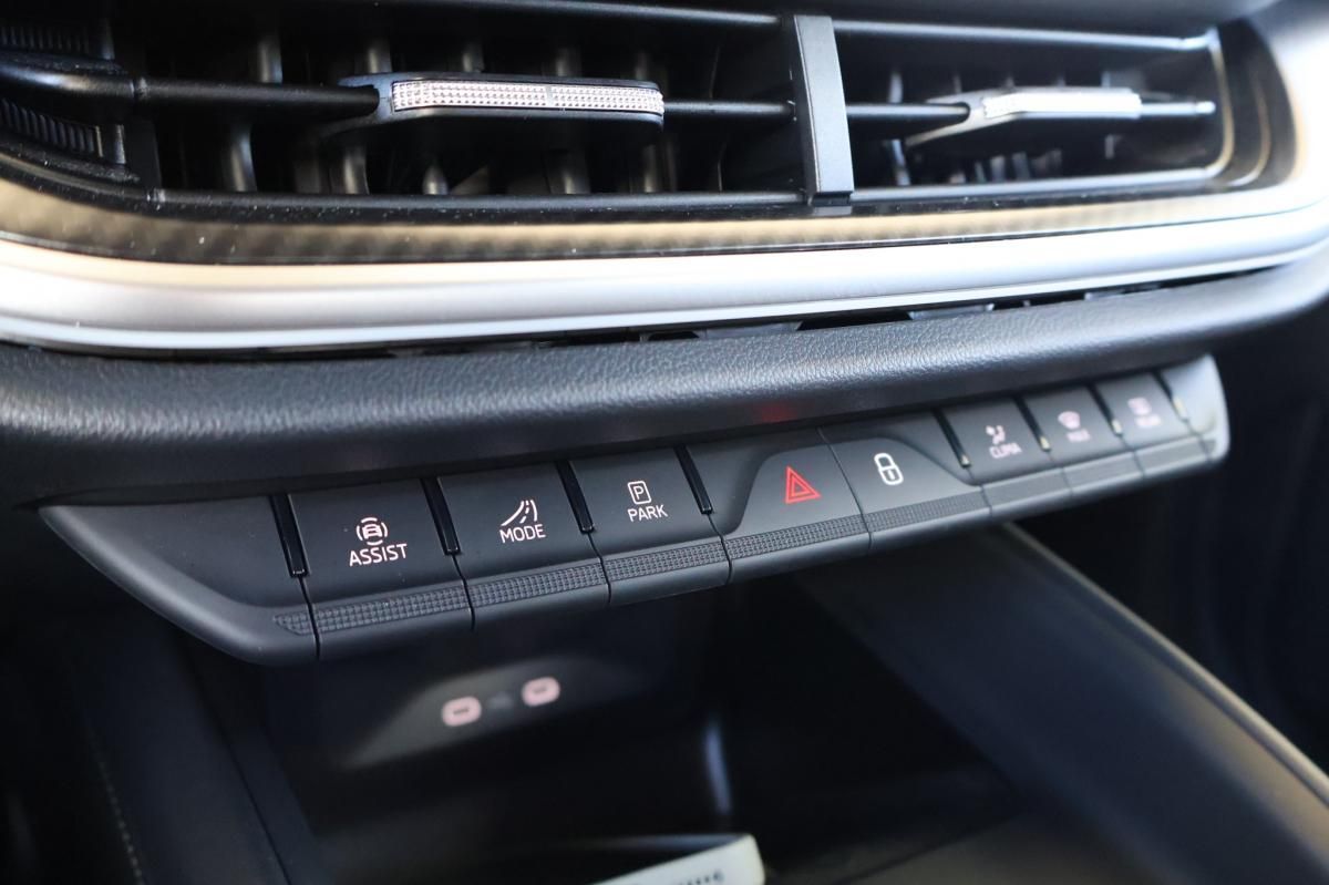 skoda-karoq-2025-eletrico-400cc