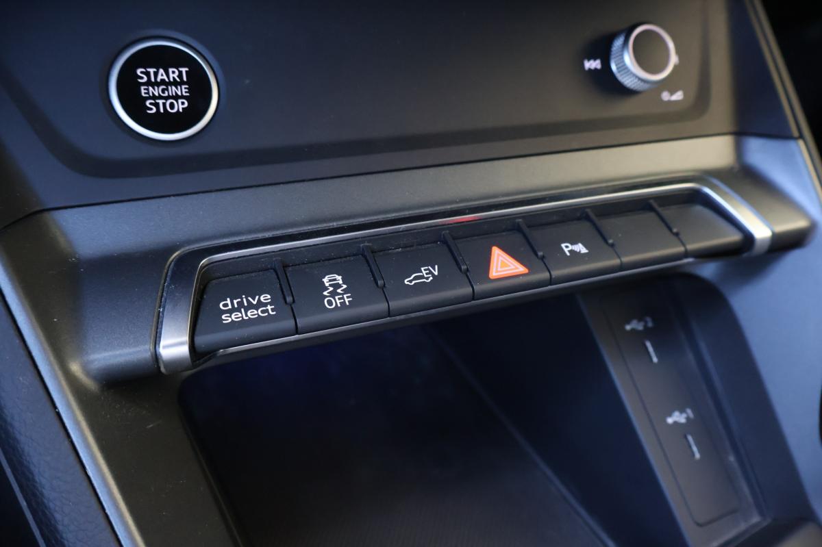 audi-q3-2024-hibrido-a-gasolina-1395cc
