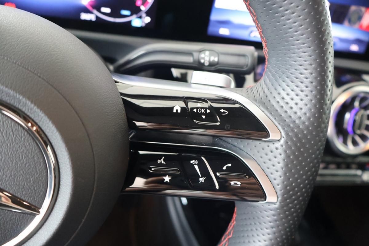 mercedes-benz-classe-a-2024-gasolina-1332cc