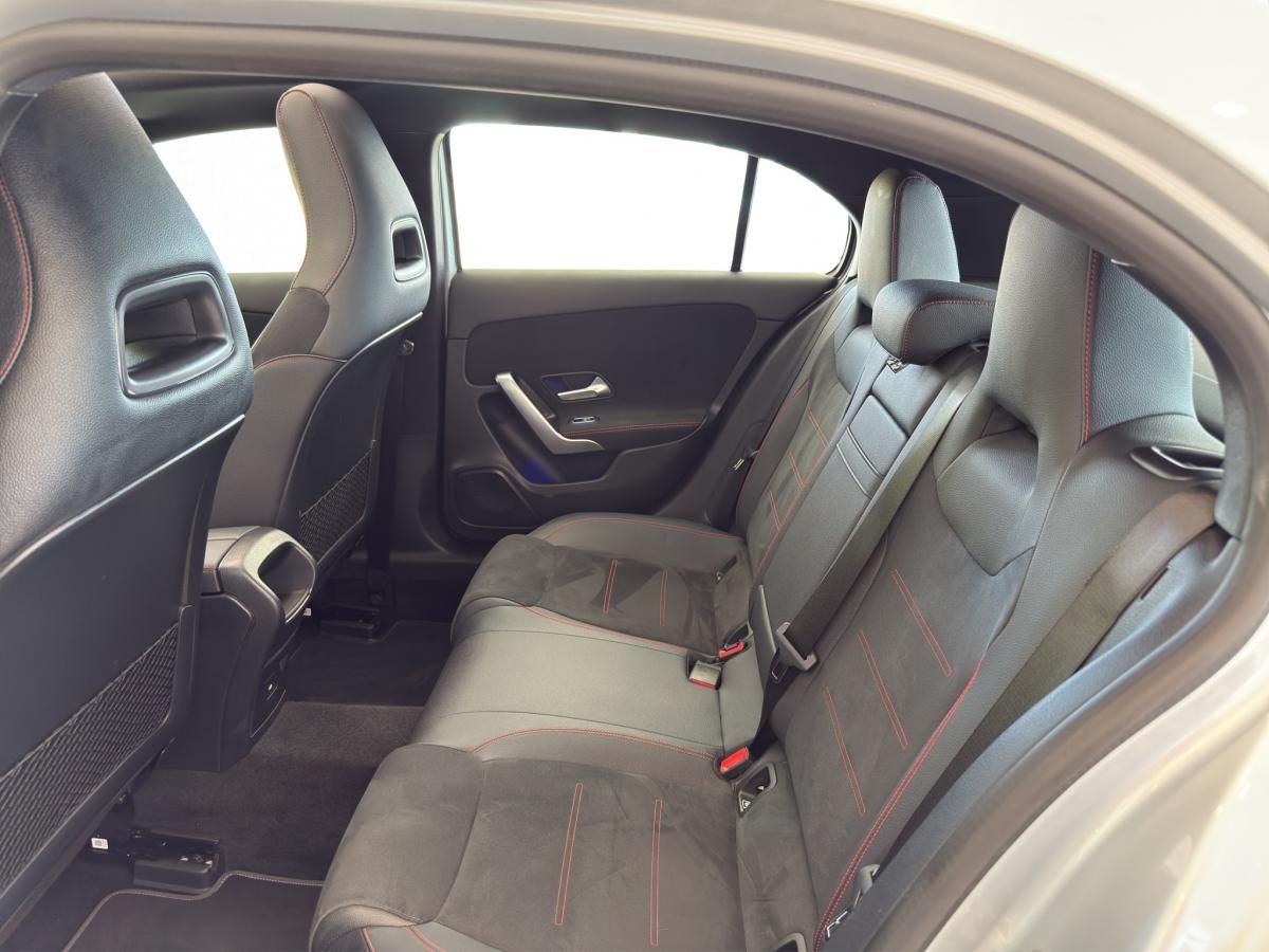 mercedes-benz-classe-a-2024-hibrido-a-gasolina-1332cc