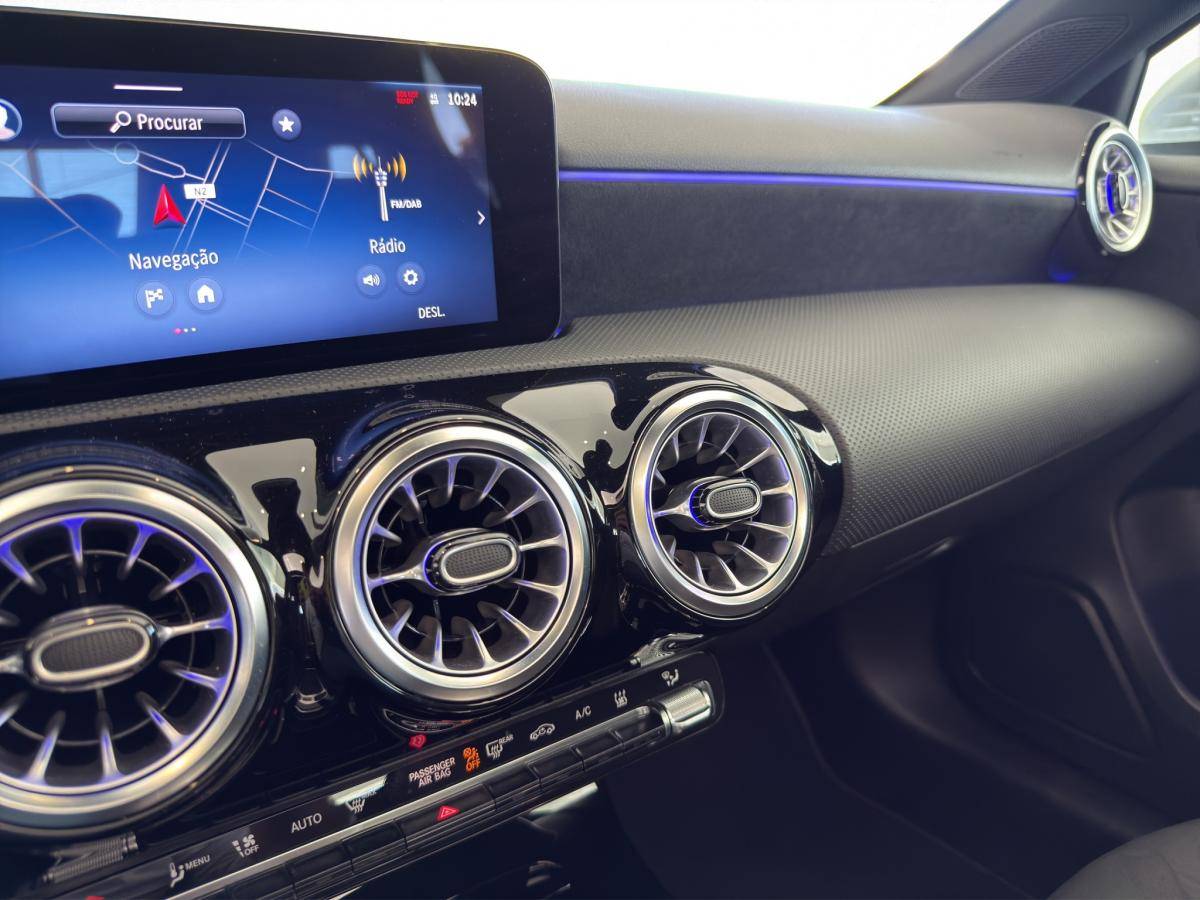 mercedes-benz-classe-a-2024-hibrido-a-gasolina-1332cc